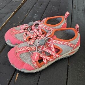 Chaco Outcross Kids Girls 12 Coral Pink Grey Water Shoes Outdoor Hiking Sandals